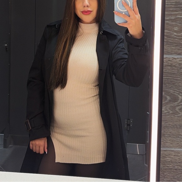 Dresses & Skirts - Cream Dress with slit